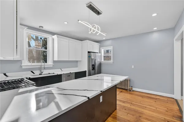 $479,900 | 211 Pinnery Avenue, Warwick, RI 02886