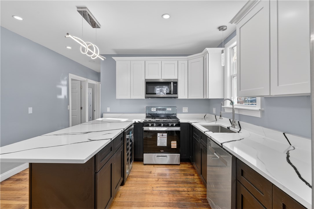211 Pinnery Avenue Warwick, RI 02886 - Photo 14 of 42