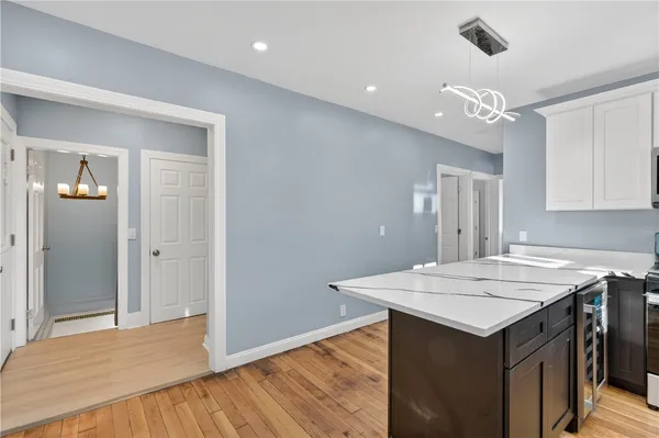 $479,900 | 211 Pinnery Avenue, Warwick, RI 02886