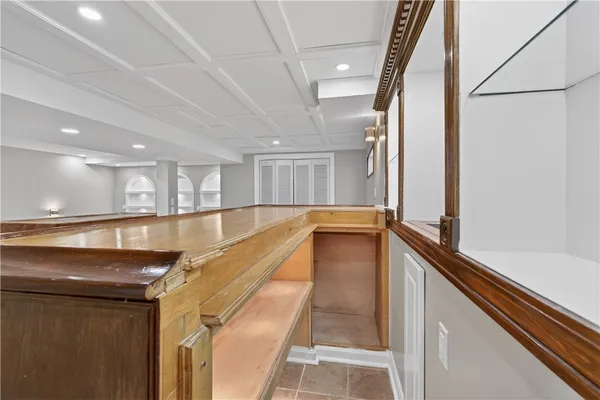 $479,900 | 211 Pinnery Avenue, Warwick, RI 02886