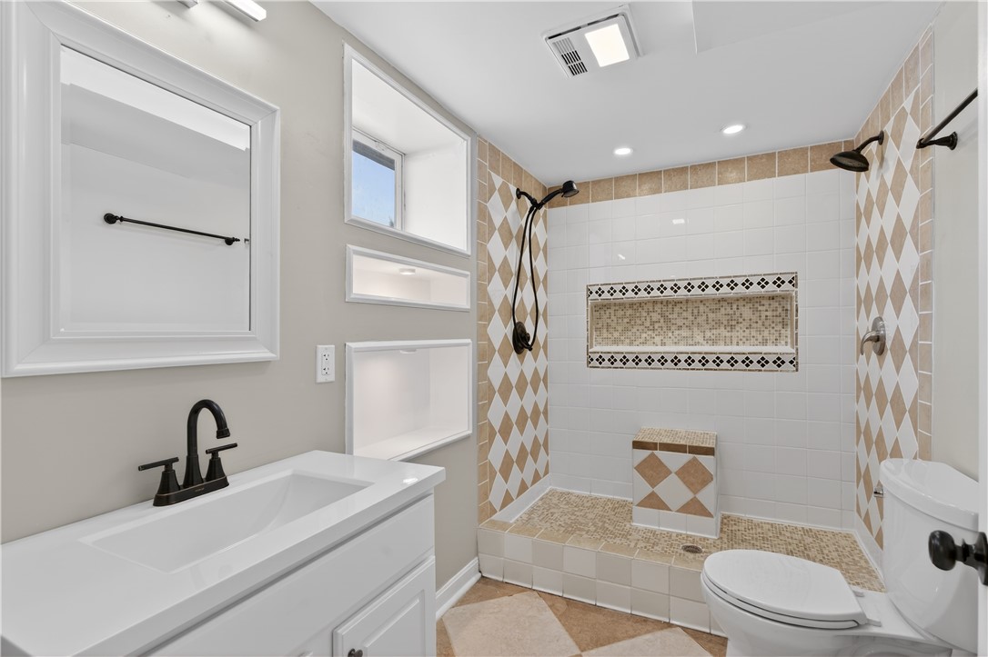 211 Pinnery Avenue Warwick, RI 02886 - Photo 20 of 42