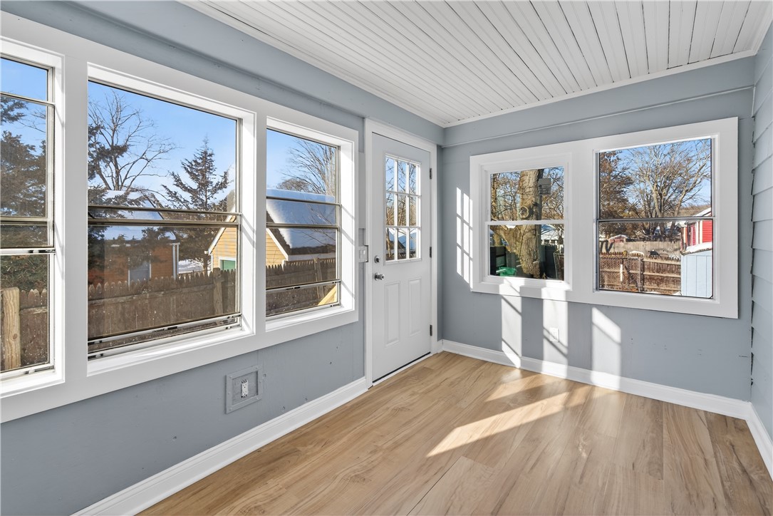 211 Pinnery Avenue Warwick, RI 02886 - Photo 24 of 42