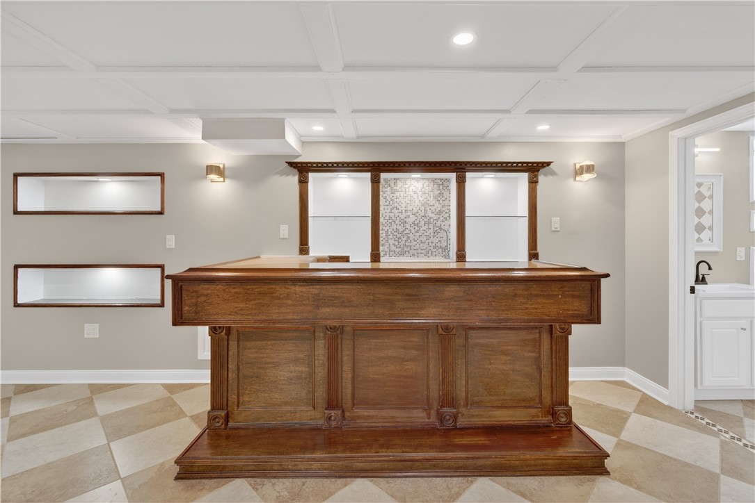 211 Pinnery Avenue Warwick, RI 02886 - Photo 27 of 42
