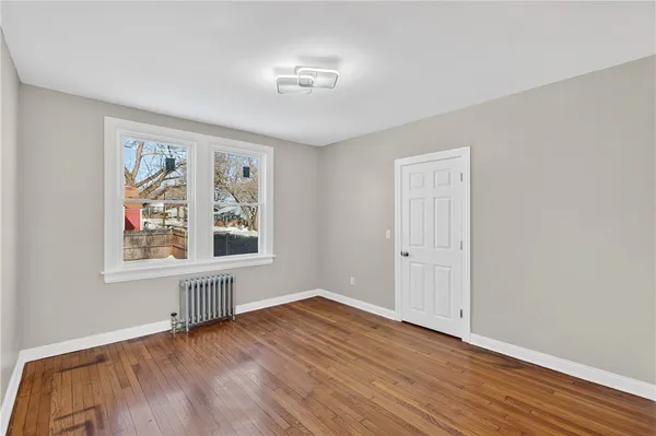 $479,900 | 211 Pinnery Avenue, Warwick, RI 02886