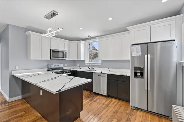 $479,900 | 211 Pinnery Avenue, Warwick, RI 02886