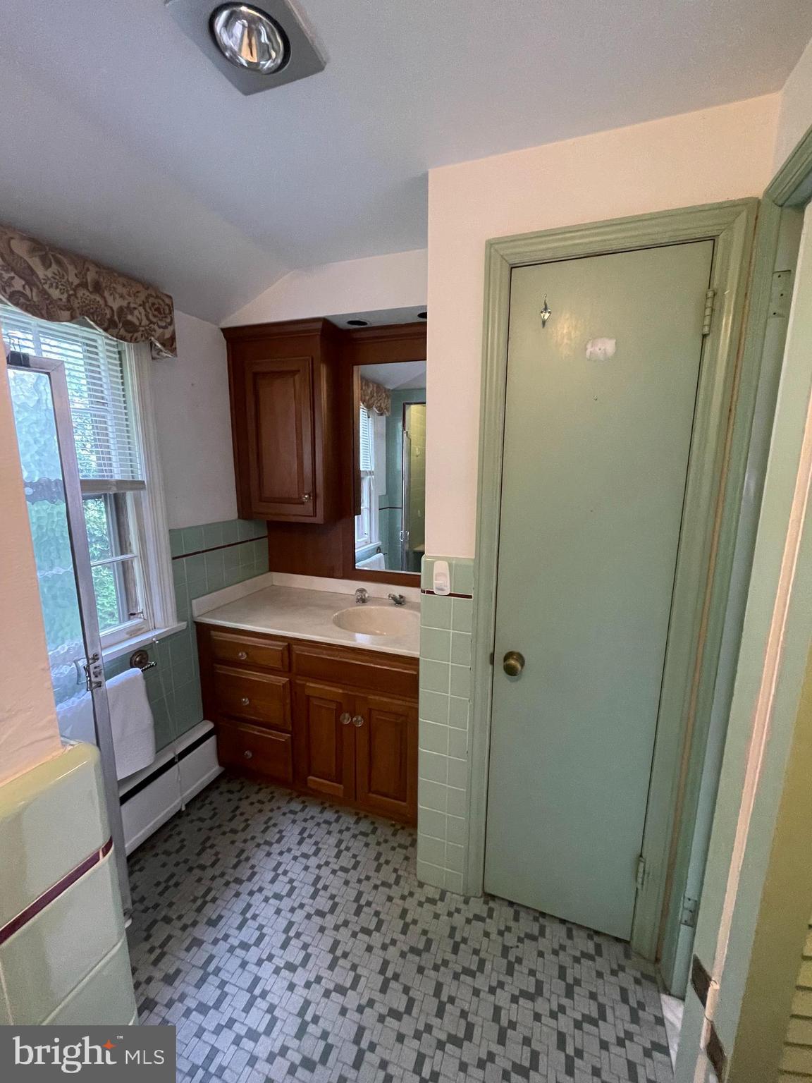 231 East Manoa Road Havertown, PA 19083 - Photo 11 of 22