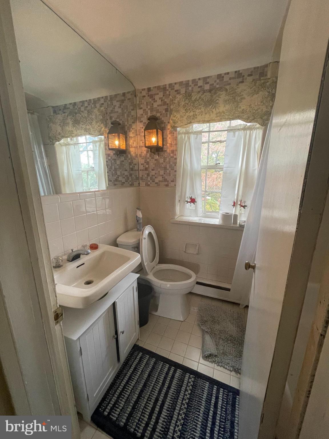 231 East Manoa Road Havertown, PA 19083 - Photo 13 of 22