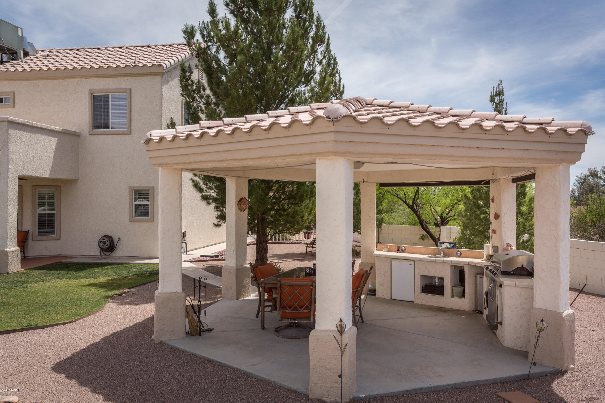 466 Tapiz Court Rio Rico, AZ 85648 - Photo 8 of 38