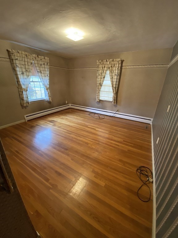344 Forest Hills Road Springfield, MA 01128 - Photo 15 of 34