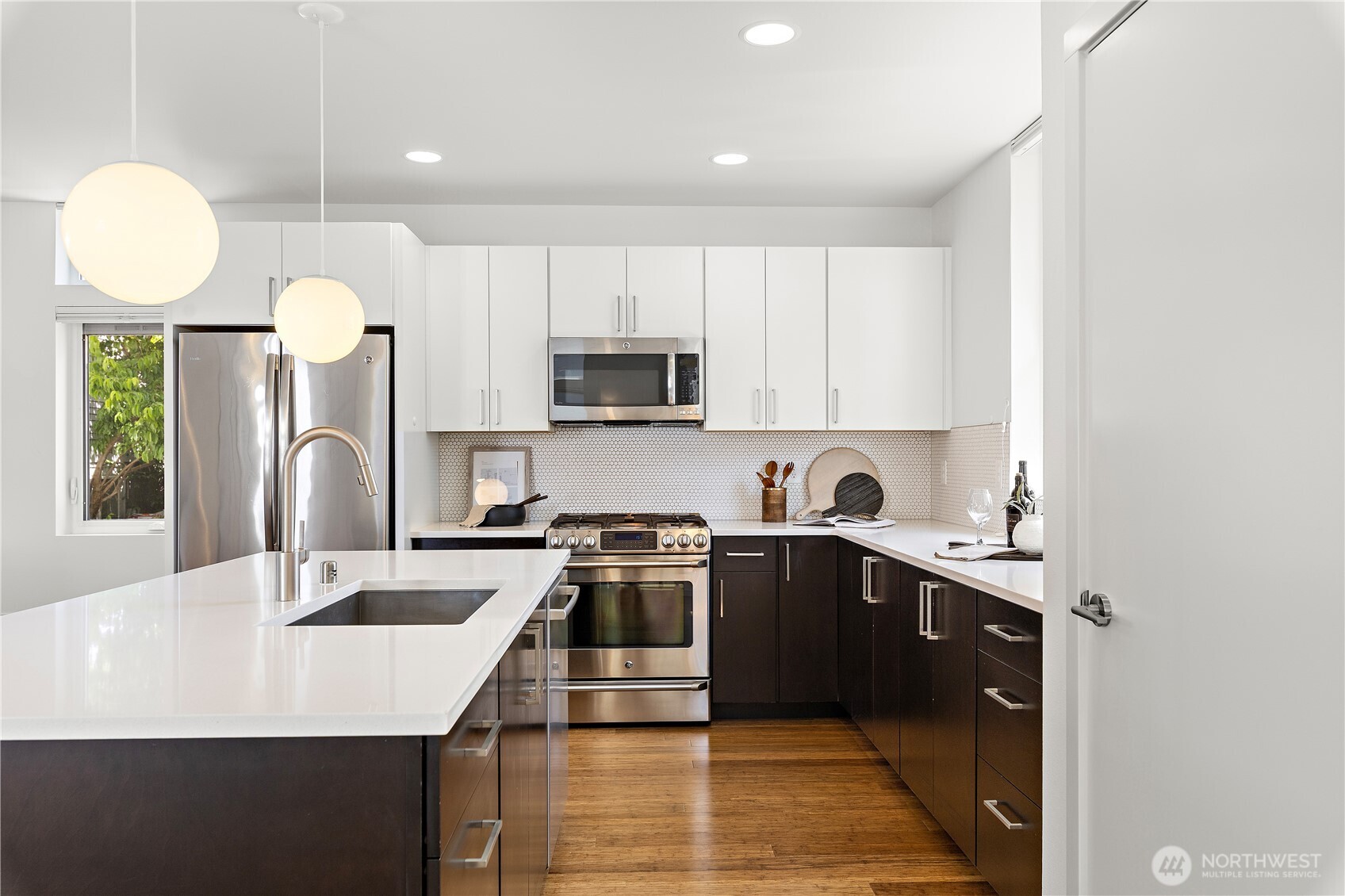 705 18th Avenue South, Unit B Seattle, WA 98144 - Photo 6 of 26