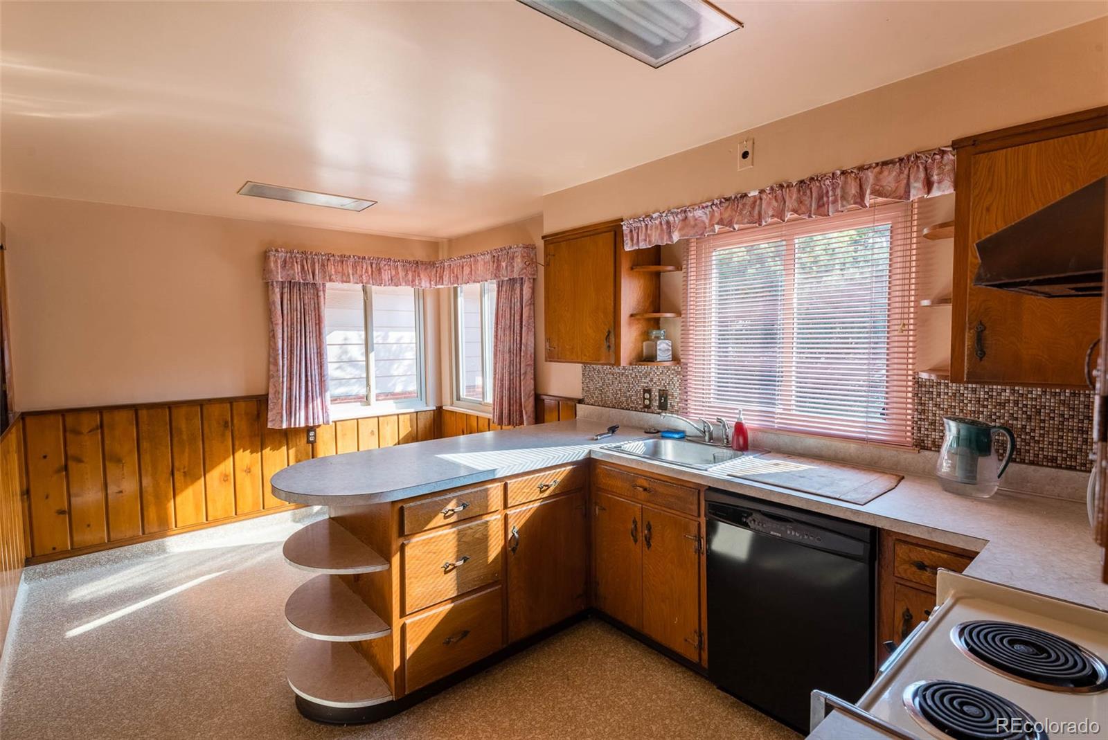 4093 Field Drive Wheat Ridge, CO 80033 - Photo 4 of 22