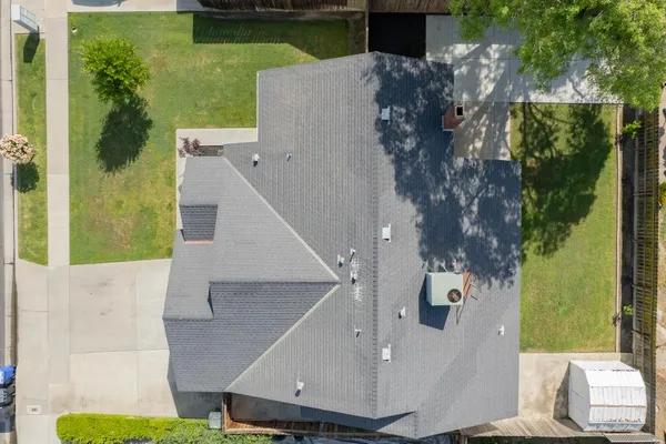 $377,500 | 797 Elderwood Lane, Lemoore, CA 93245
