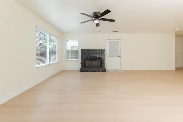 $377,500 | 797 Elderwood Lane, Lemoore, CA 93245