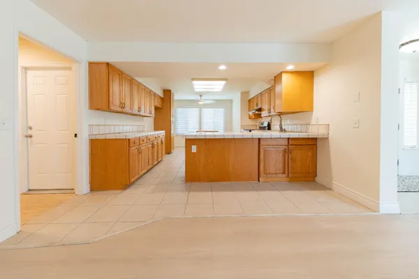 $377,500 | 797 Elderwood Lane, Lemoore, CA 93245