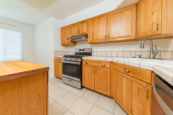 $377,500 | 797 Elderwood Lane, Lemoore, CA 93245