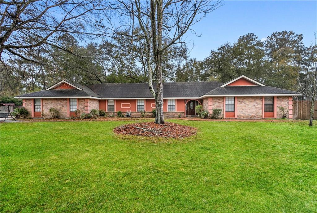 148 Rue Charlemagne Slidell, LA 70461 - Photo 2 of 24 Gallery Image 2