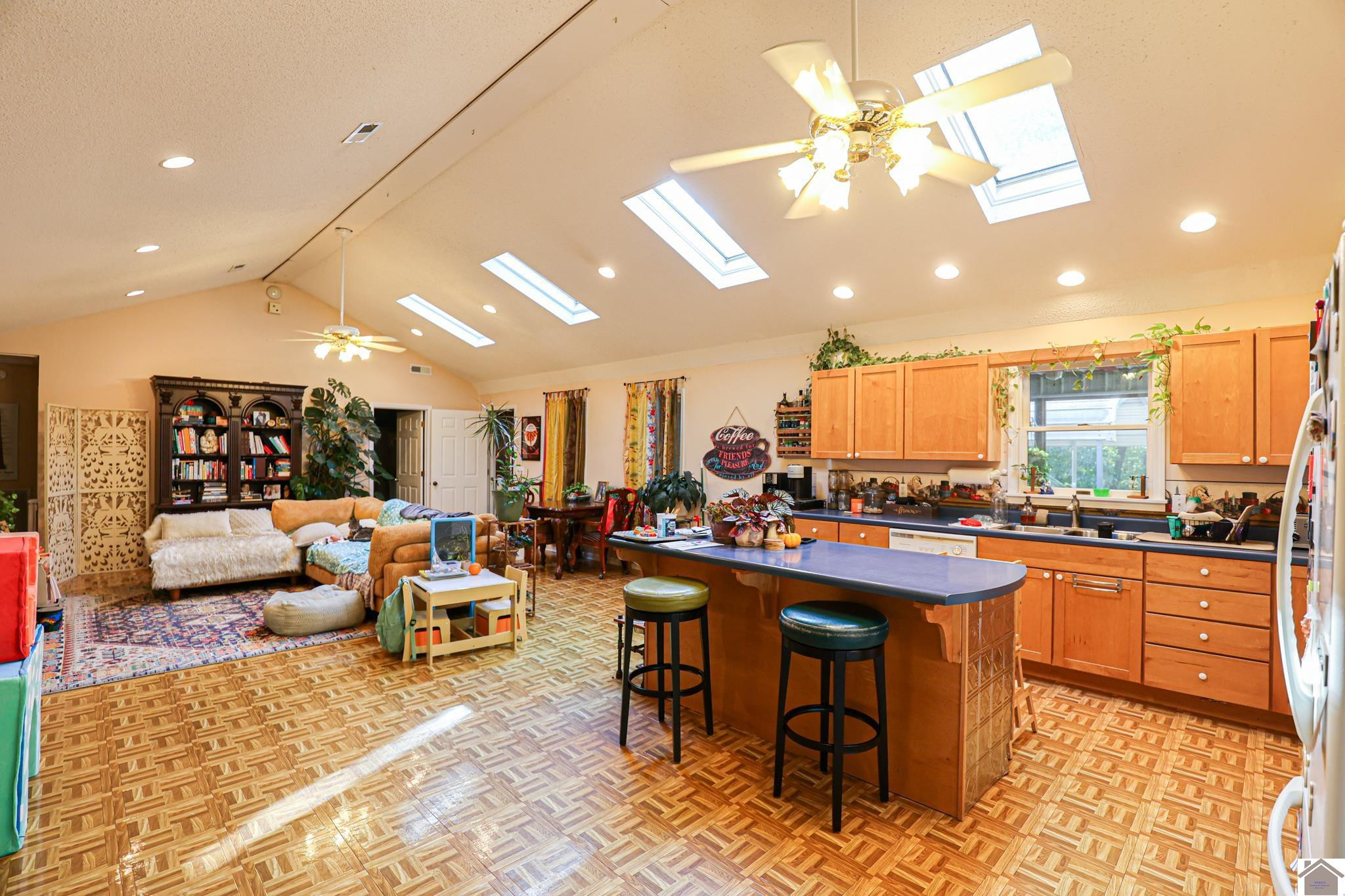 543 Temple Hill Road Almo, KY 42020 - Photo 13 of 40 Great Room