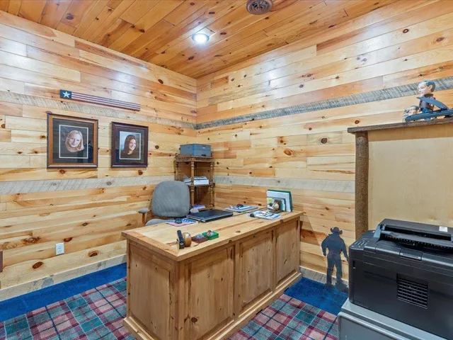 $1,325,000 | 37202 Scenic Highway, Bovey, MN 55709