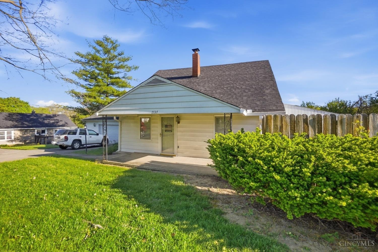 7727 Sharts Road Springboro, OH 45066 - Photo 8 of 34
