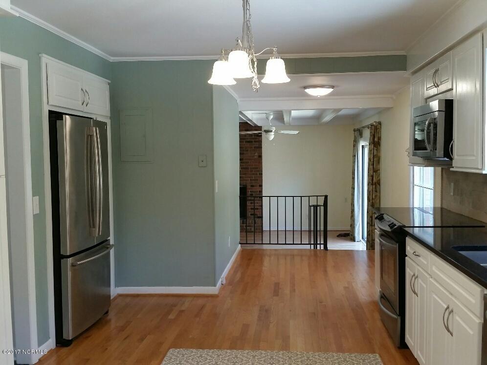 161 Partridge Road Wilmington, NC 28412 - Photo 4 of 37 20170324_122857_resized