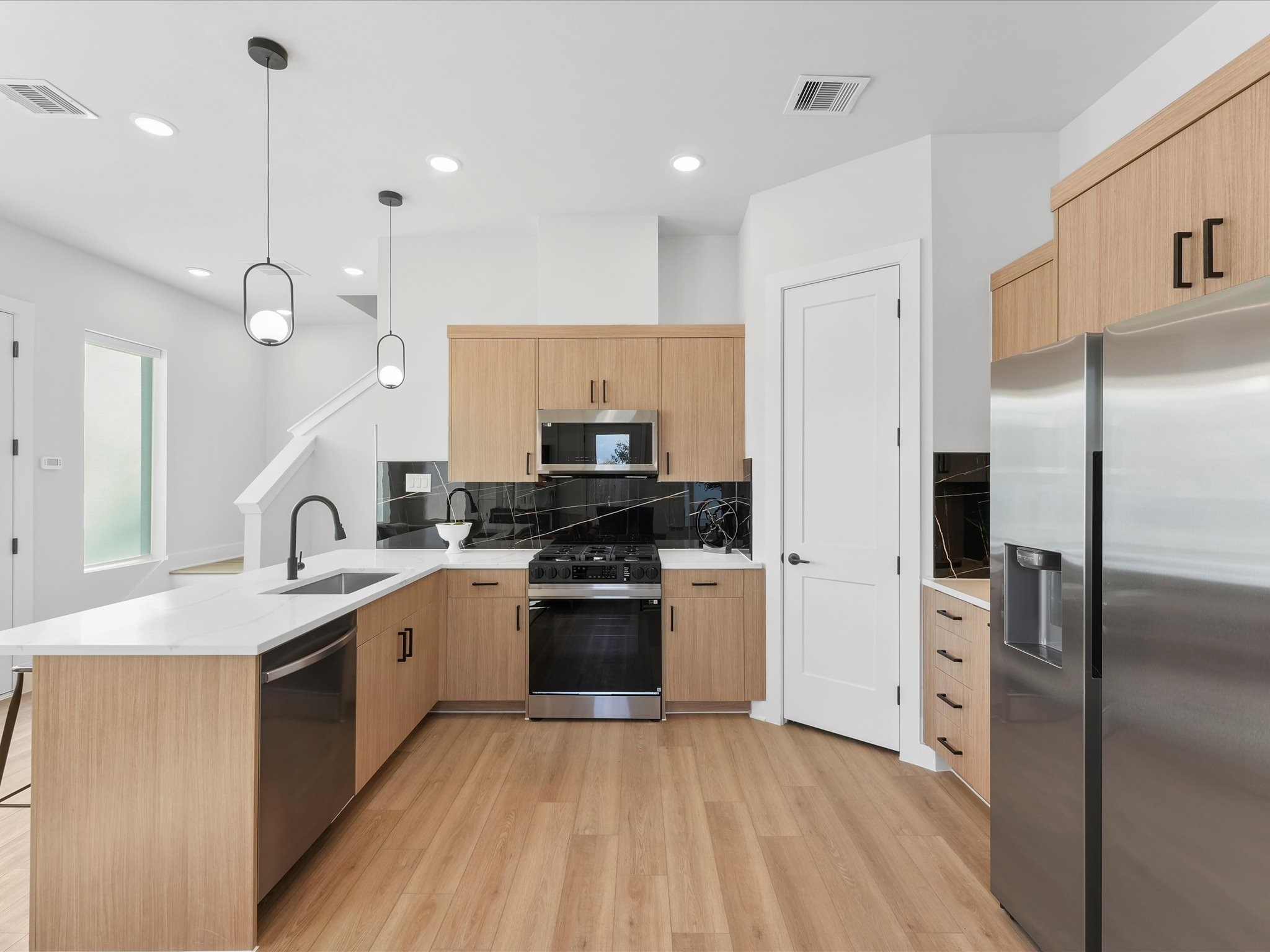 5310 Teodoro Lane Houston, TX 77091 - Photo 14 of 34