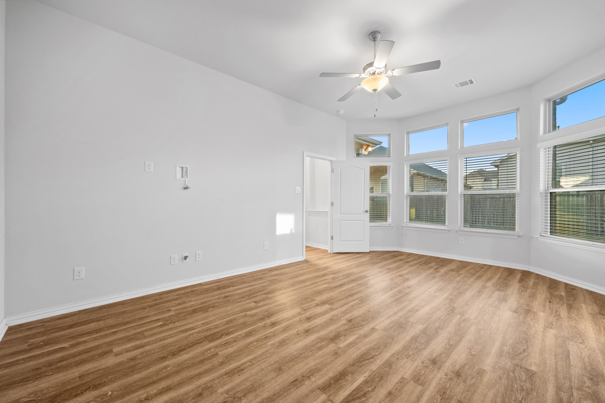 117 Switch Bud Drive Buda, TX 78610 - Photo 11 of 28