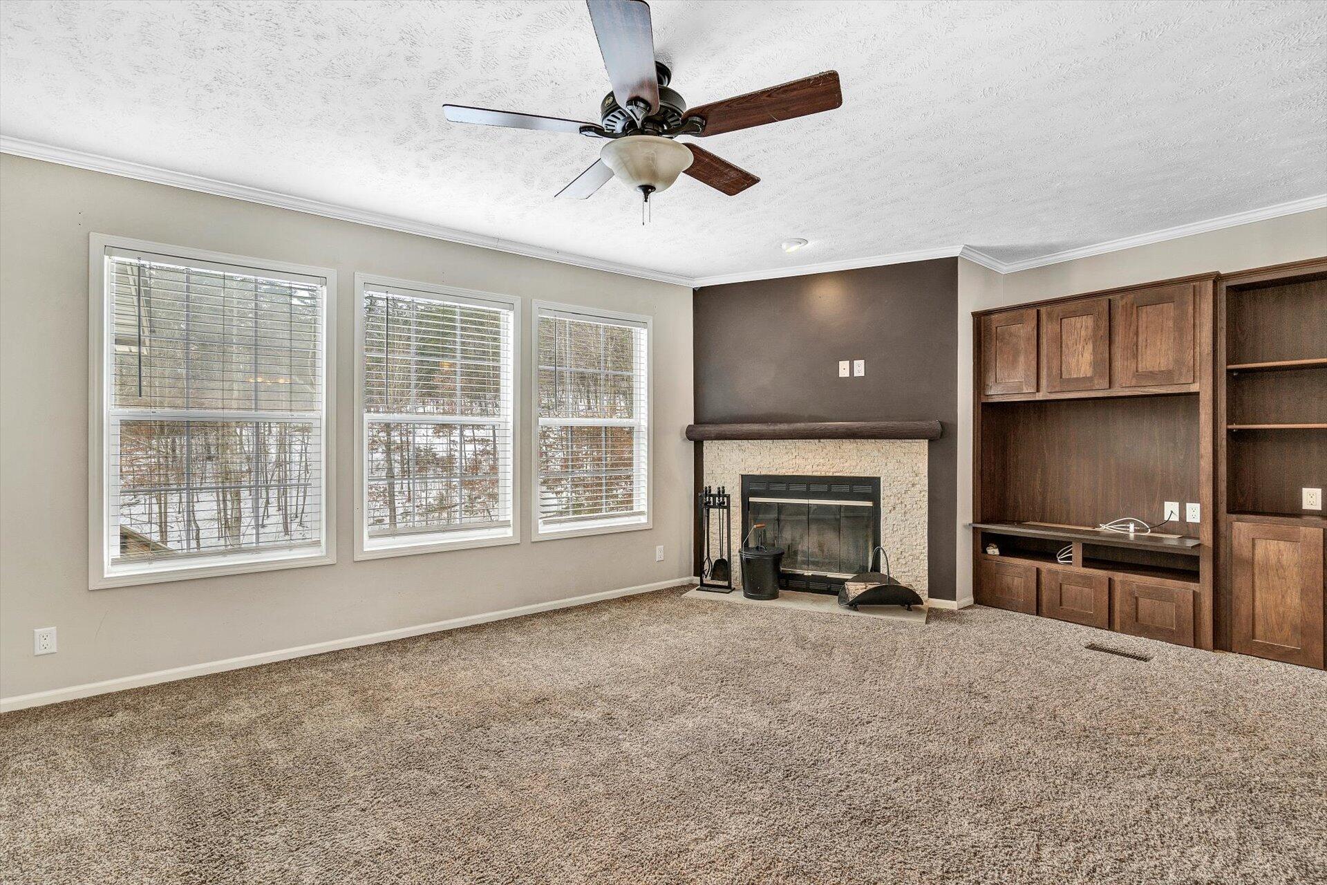 1570 Potters Road Vinton, VA 24179 - Photo 8 of 31 08-013120220032