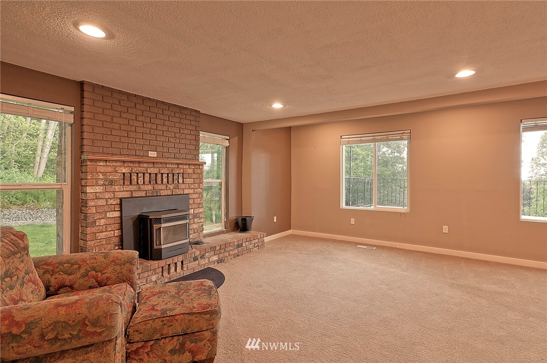 19810 Anderson Road Mount Vernon, WA 98274 - Photo 13 of 25 Gallery Image 13