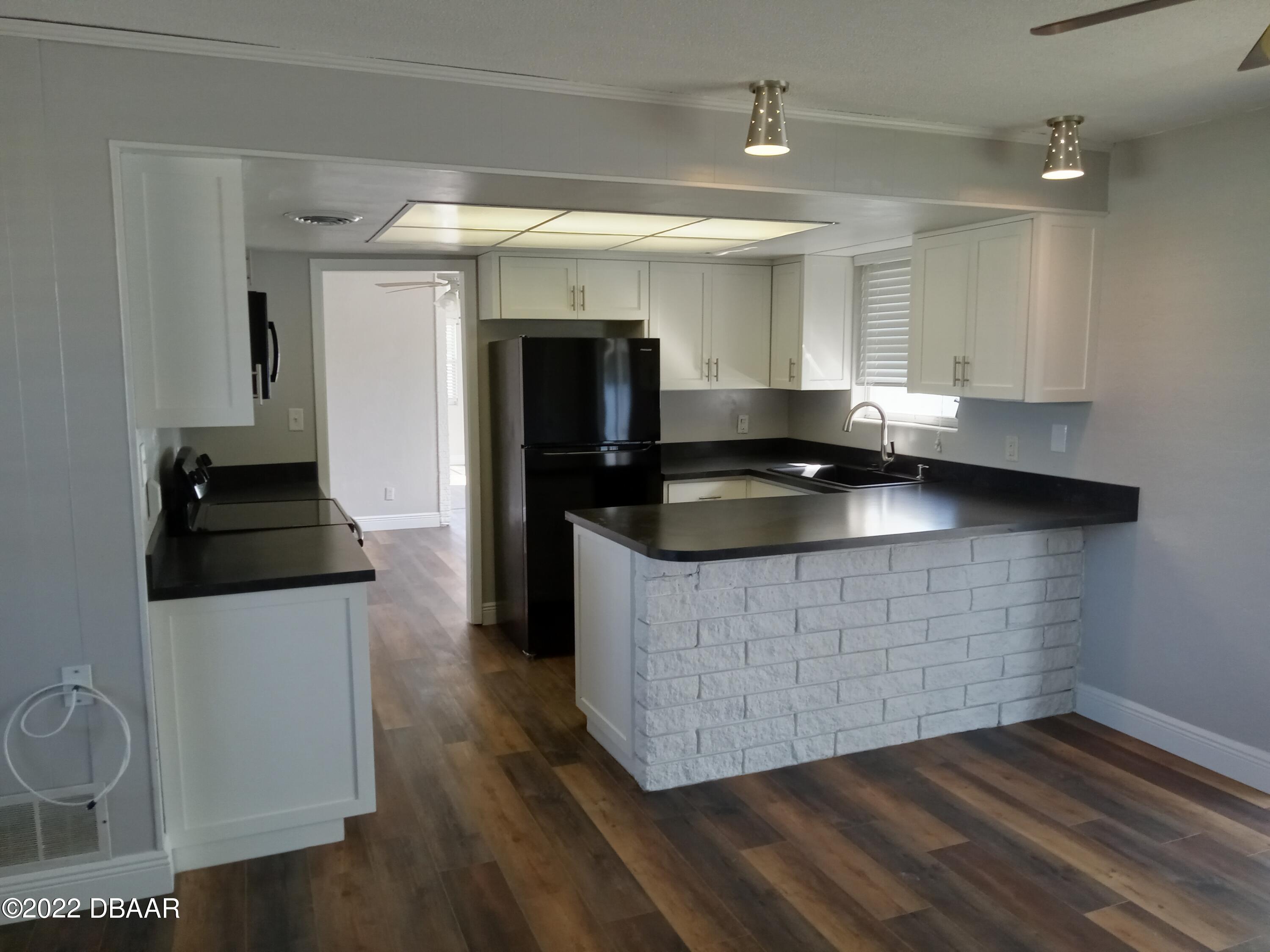 240 Ellicott Drive Ormond Beach, FL 32176 - Photo 4 of 14 20221031_141558