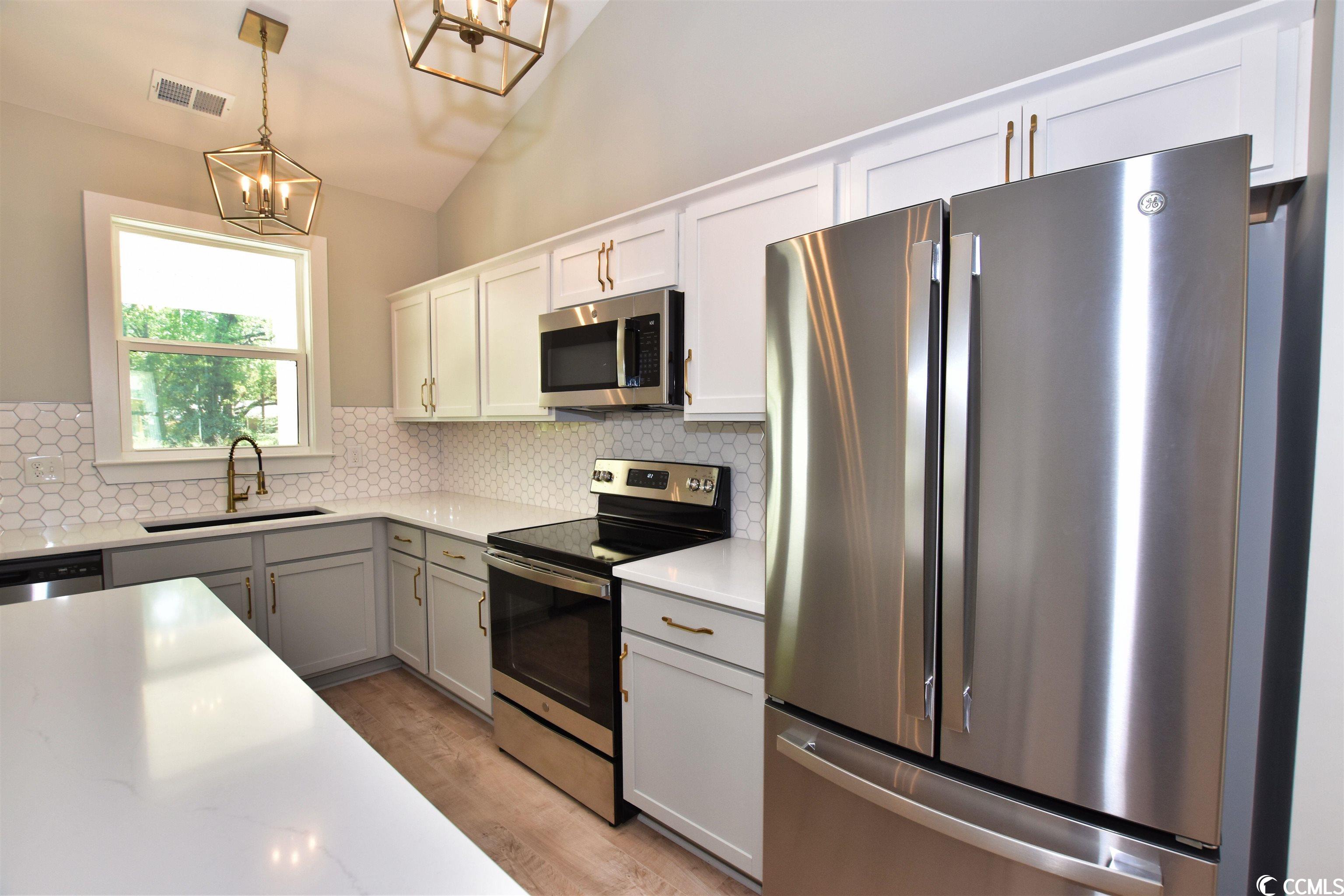 1007 Grimes Street Georgetown, SC 29440 - Photo 13 of 32