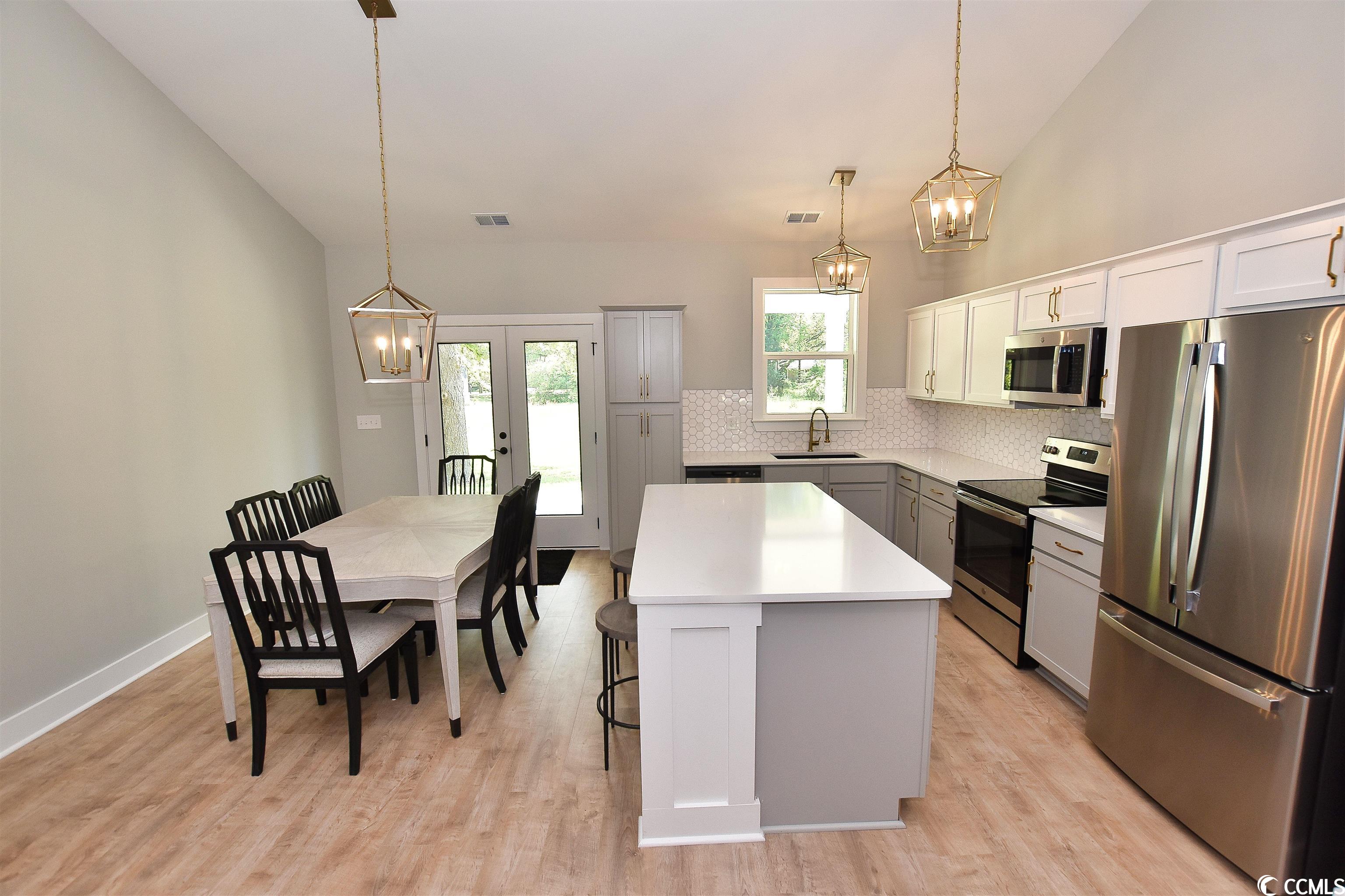 1007 Grimes Street Georgetown, SC 29440 - Photo 7 of 32