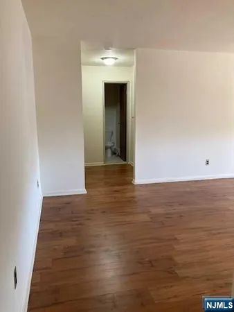 $1,750 | 127 East Columbia Avenue, Unit A3, Palisades Park, NJ 07650