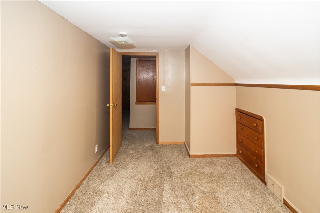 13107 Carpenter Road Cleveland, OH 44125 - Photo 17 of 25