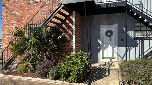 $1,600 | 3629 Ridgelake Drive, Unit 1, Metairie, LA 70002