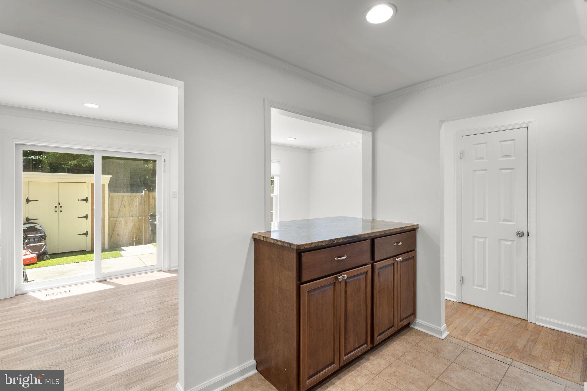 2407 Alsop Court Reston, VA 20191 - Photo 12 of 44