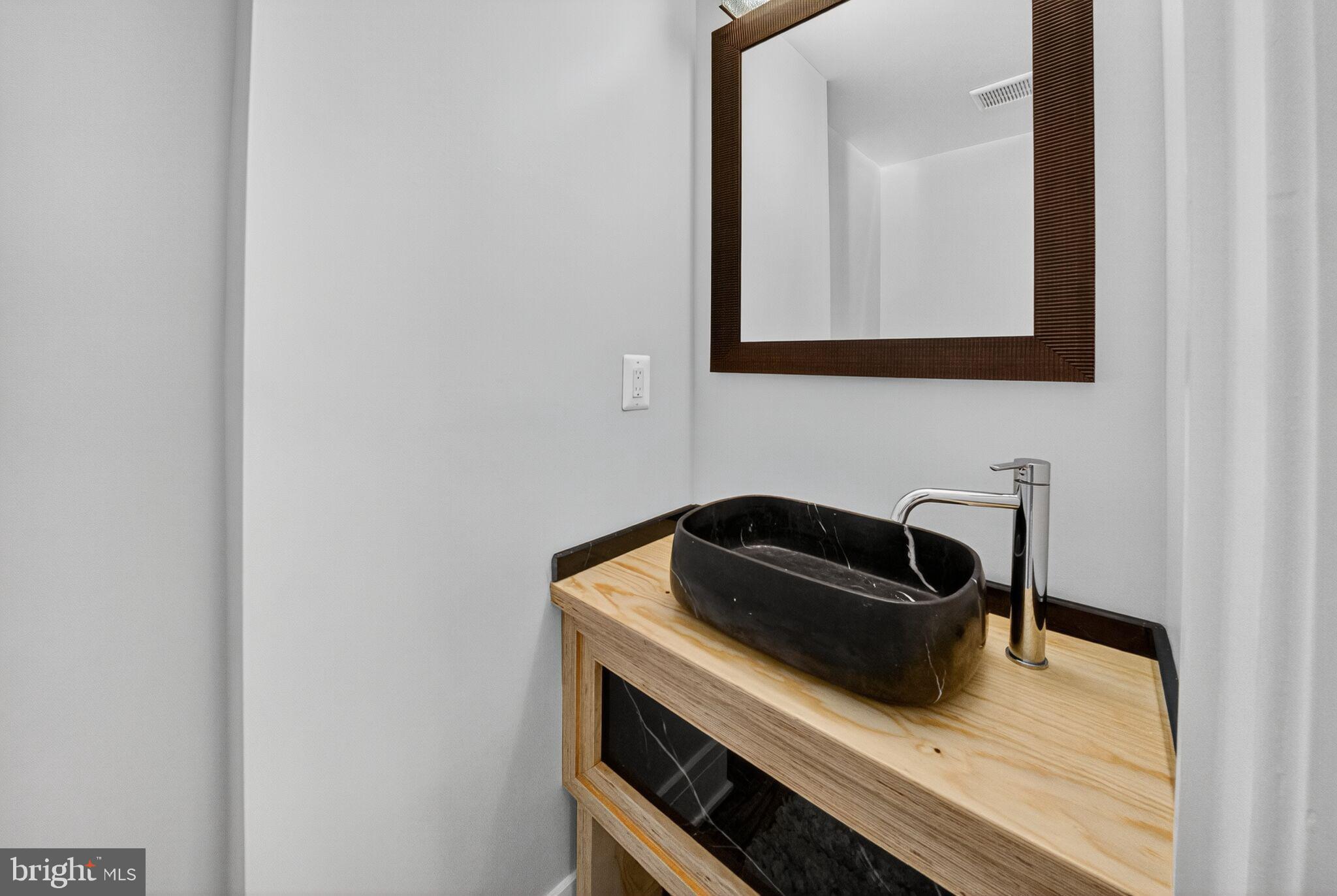 2017 Fulton Place Northeast Washington, DC 20018 - Photo 21 of 52 Powder Room