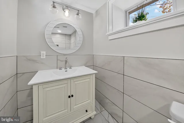 $1,595,000 | 2017 Fulton Place Northeast, Washington, DC 20018