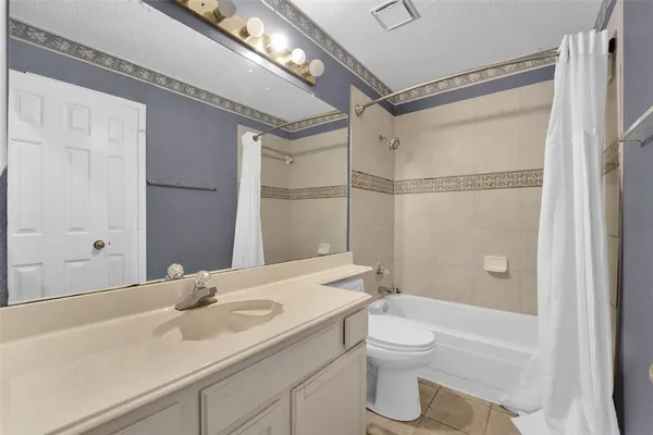 $2,300 | 340 Clayton Street, Grand Prairie, TX 75052