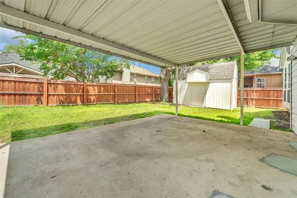$2,300 | 340 Clayton Street, Grand Prairie, TX 75052