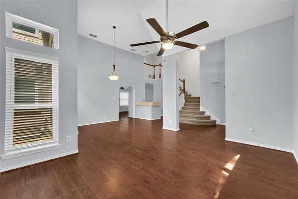 $2,300 | 340 Clayton Street, Grand Prairie, TX 75052