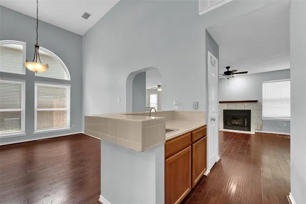 $2,300 | 340 Clayton Street, Grand Prairie, TX 75052