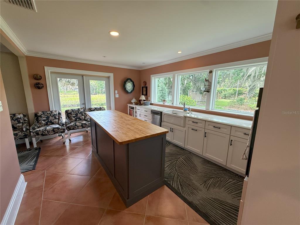 1005 South Sand's Paradise Point Inverness, FL 34450 - Photo 5 of 64 Gallery Image 5