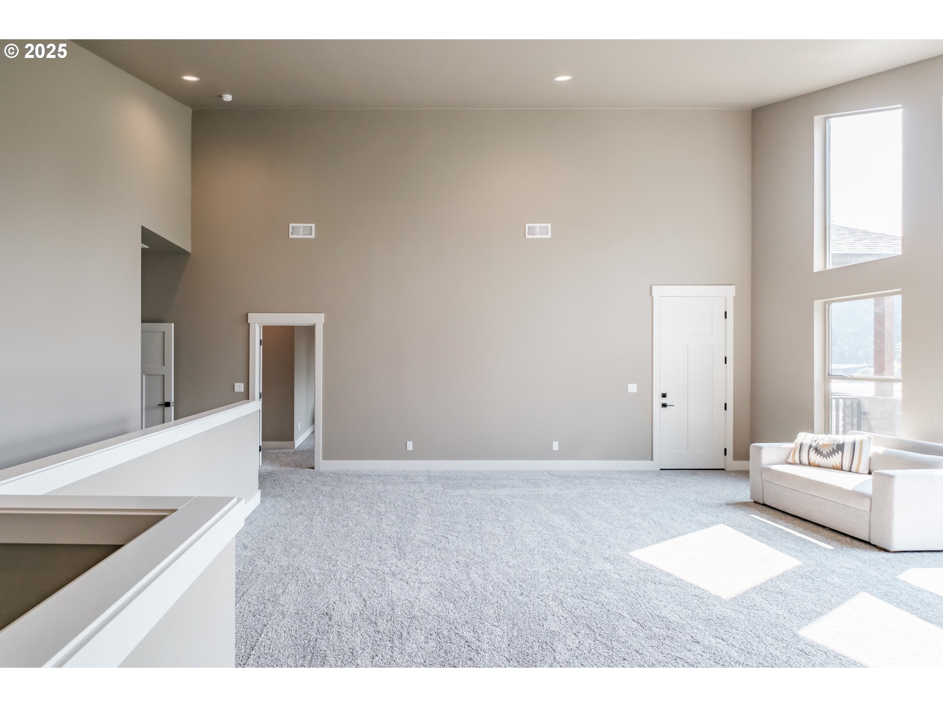 39229 Plagman Drive Lebanon, OR 97355 - Photo 13 of 41