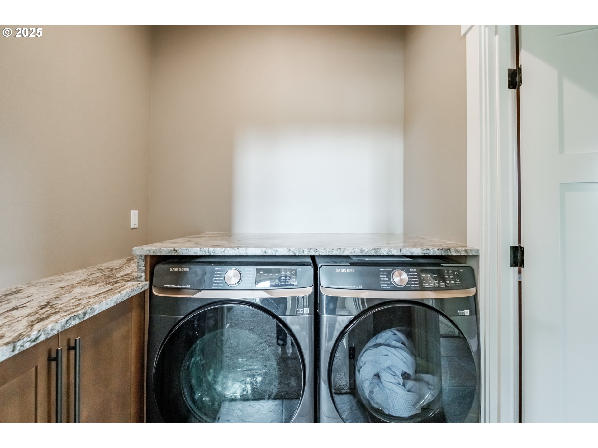 39229 Plagman Drive Lebanon, OR 97355 - Photo 24 of 41