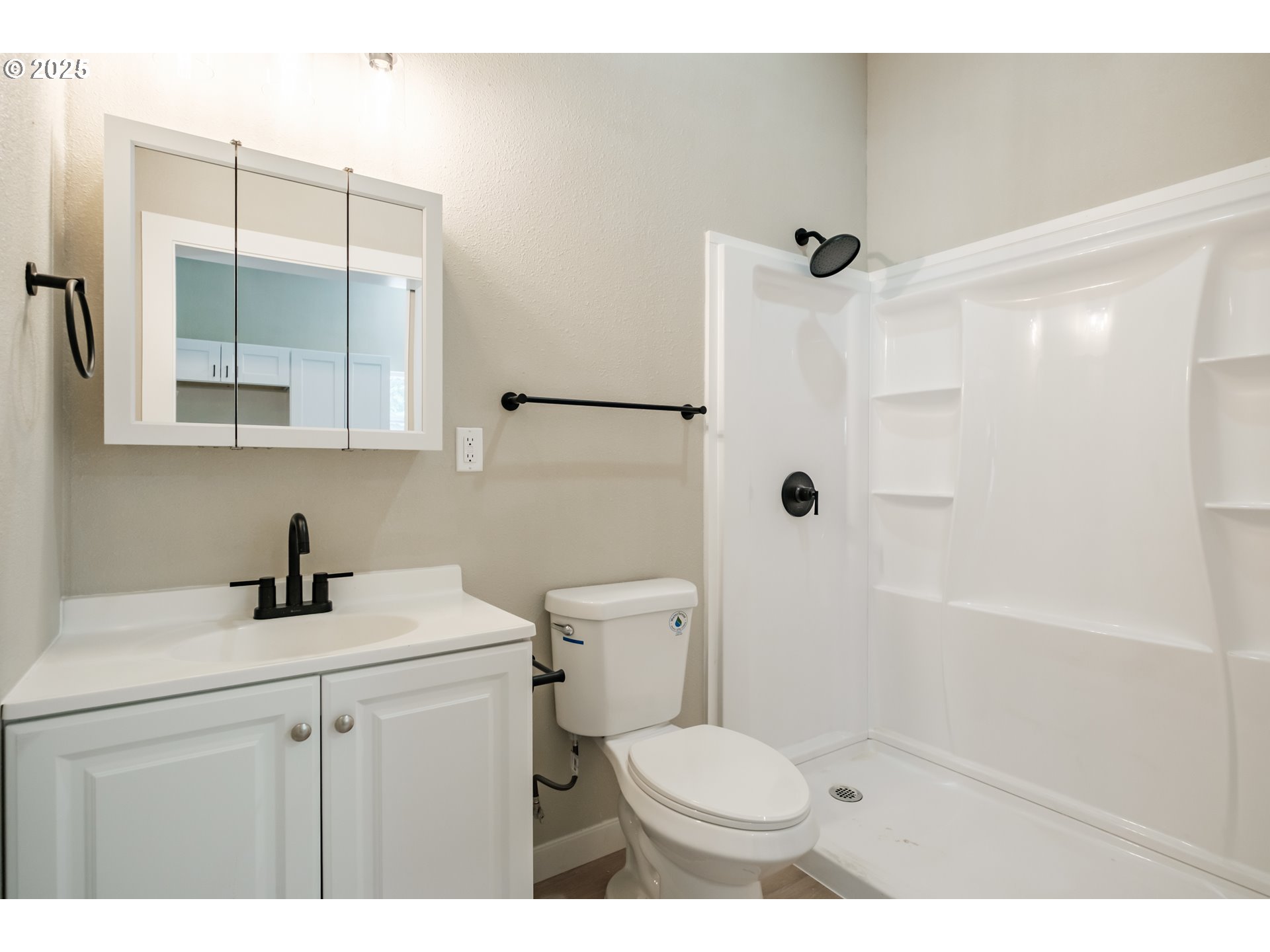 39229 Plagman Drive Lebanon, OR 97355 - Photo 27 of 41