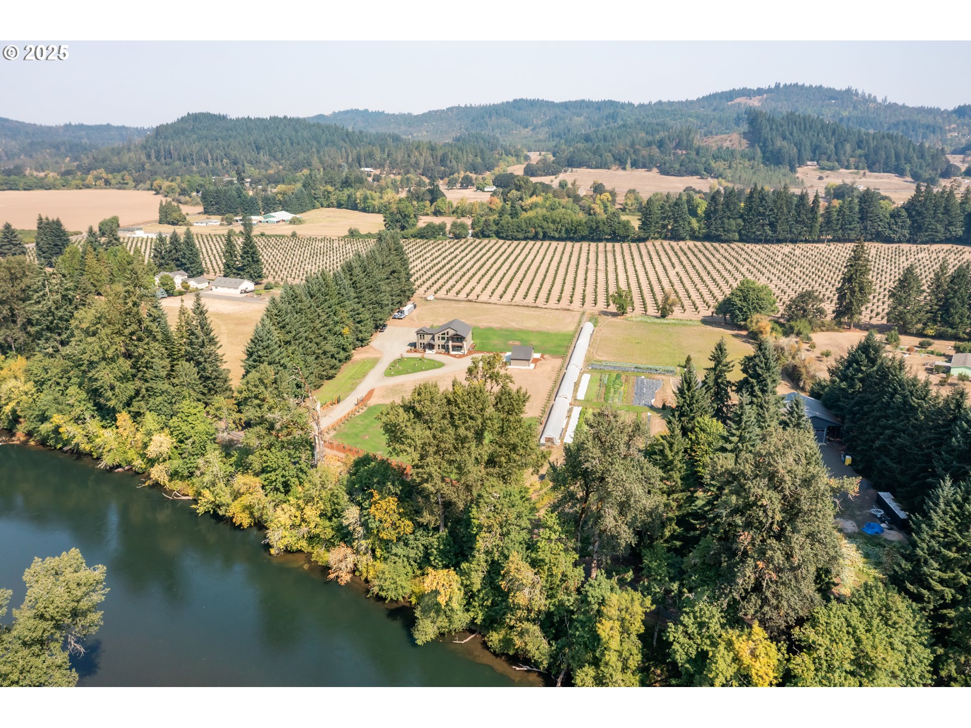 39229 Plagman Drive Lebanon, OR 97355 - Photo 36 of 41