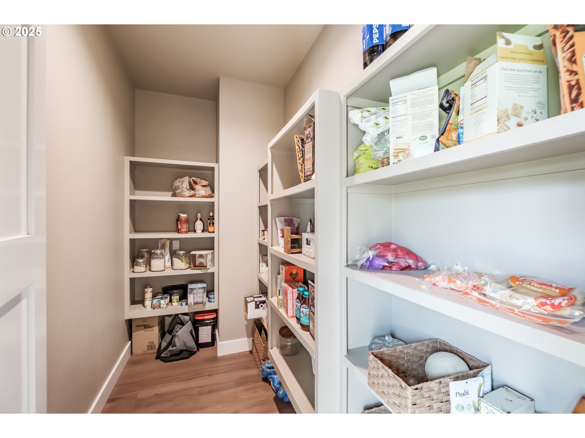 39229 Plagman Drive Lebanon, OR 97355 - Photo 9 of 41