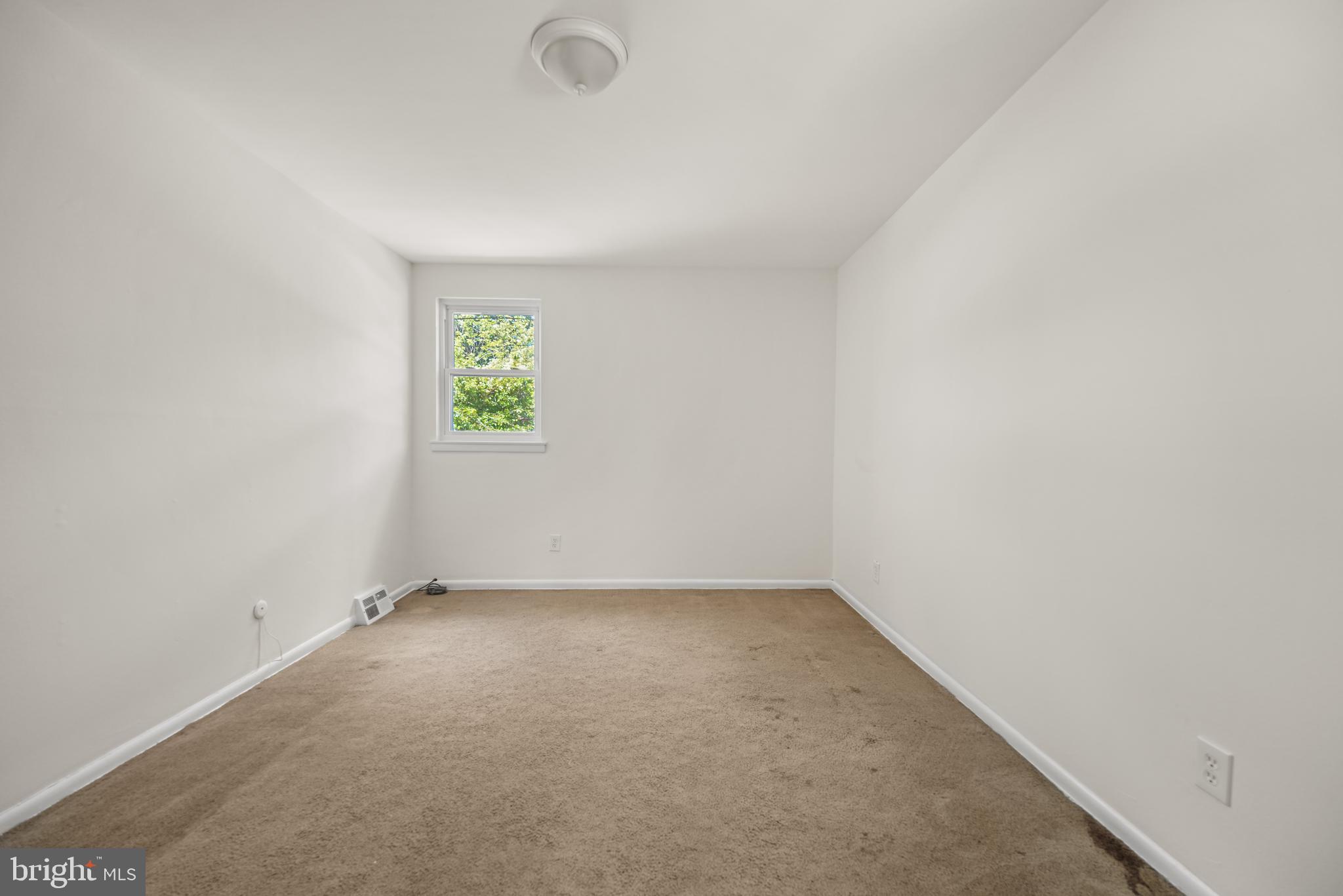 8534 Verree Road Philadelphia, PA 19111 - Photo 12 of 30 2nd Bedroom