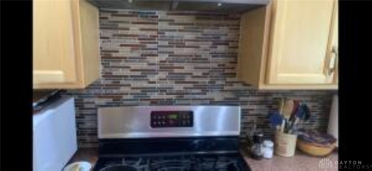 1546 West Sparrow Road Springfield, OH 45502 - Photo 23 of 44