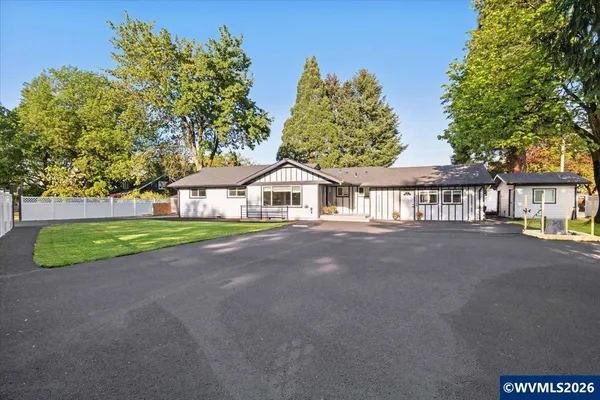 $1,100,000 | 1125 Jays Drive Northeast, Keizer, OR 97303